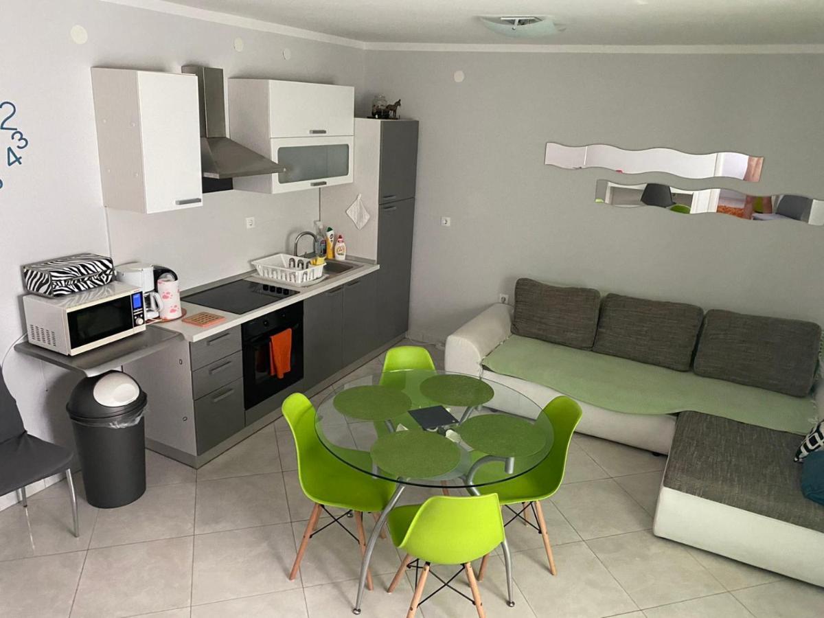 Apartments Jerine Tribalj Buitenkant foto