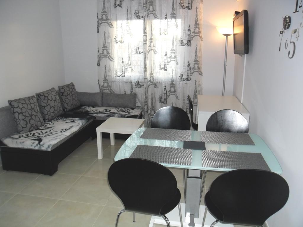 Apartments Jerine Tribalj Kamer foto