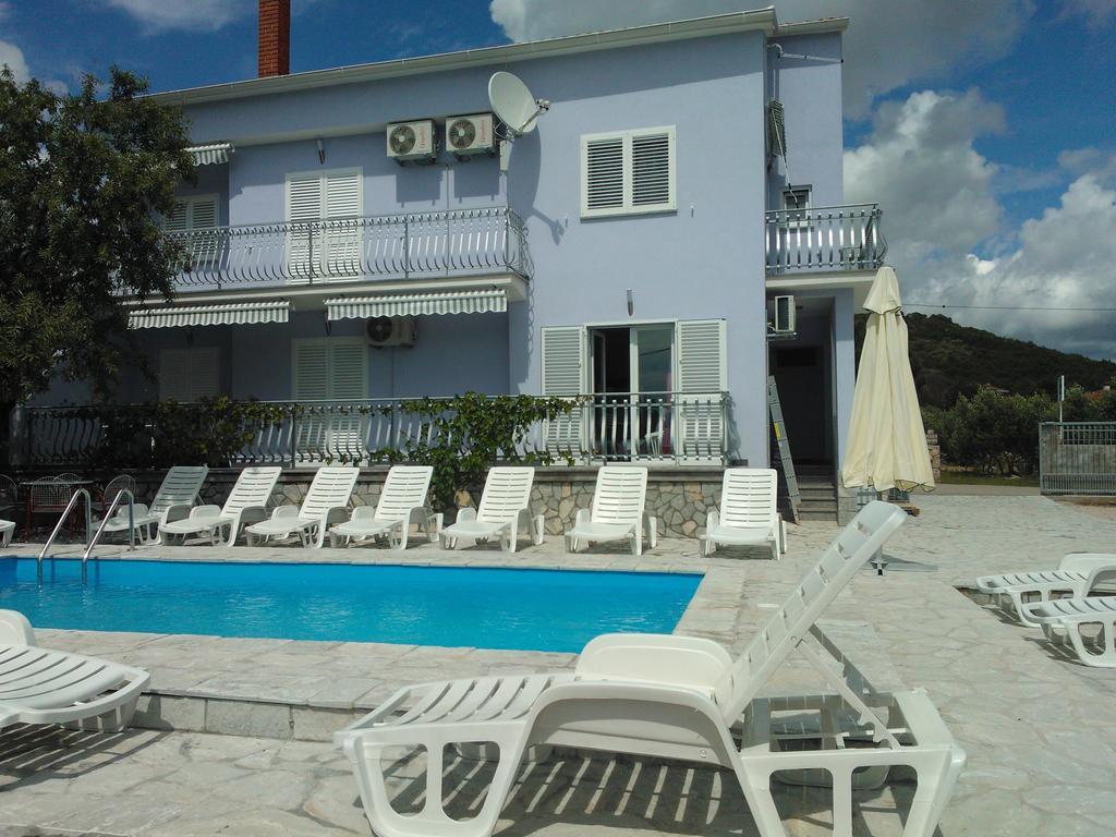 Apartments Jerine Tribalj Kamer foto