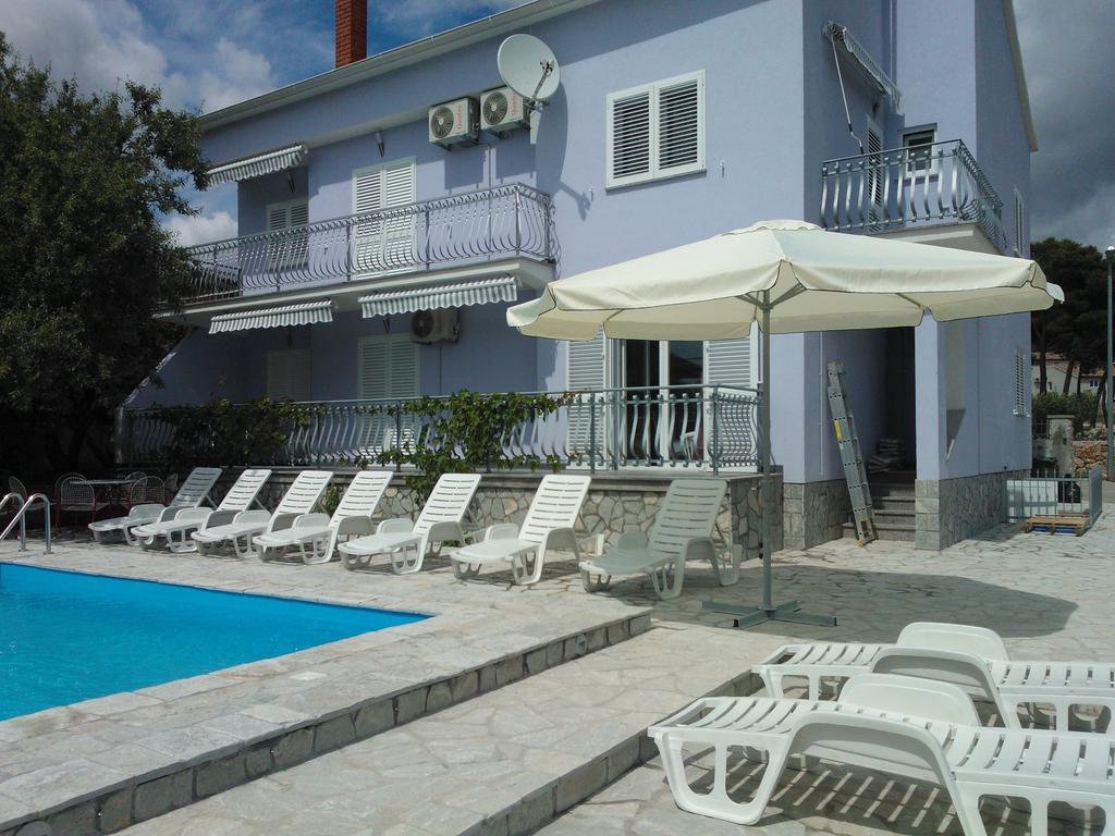 Apartments Jerine Tribalj Buitenkant foto