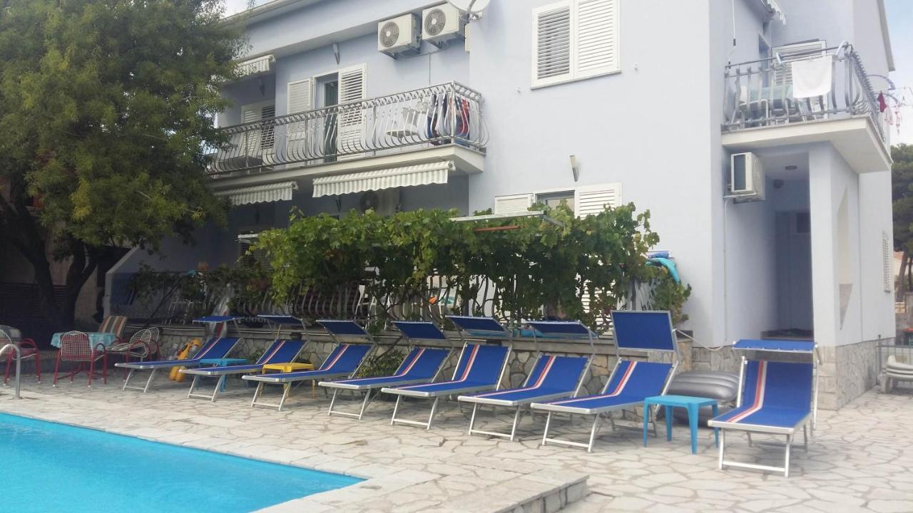 Apartments Jerine Tribalj Buitenkant foto
